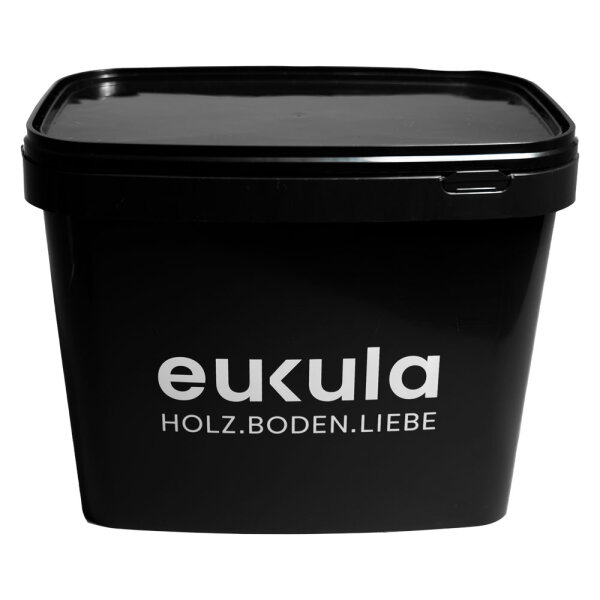 Multifunction bucket with lid